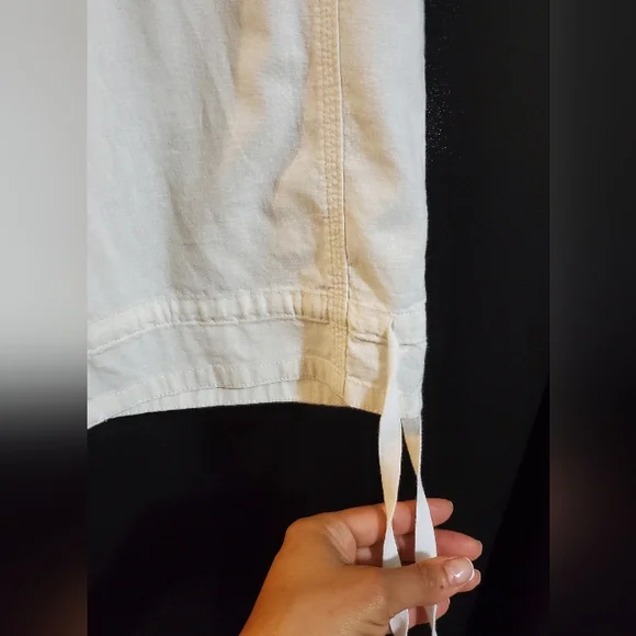Size 8 white linen Capri - Picture 2 of 4